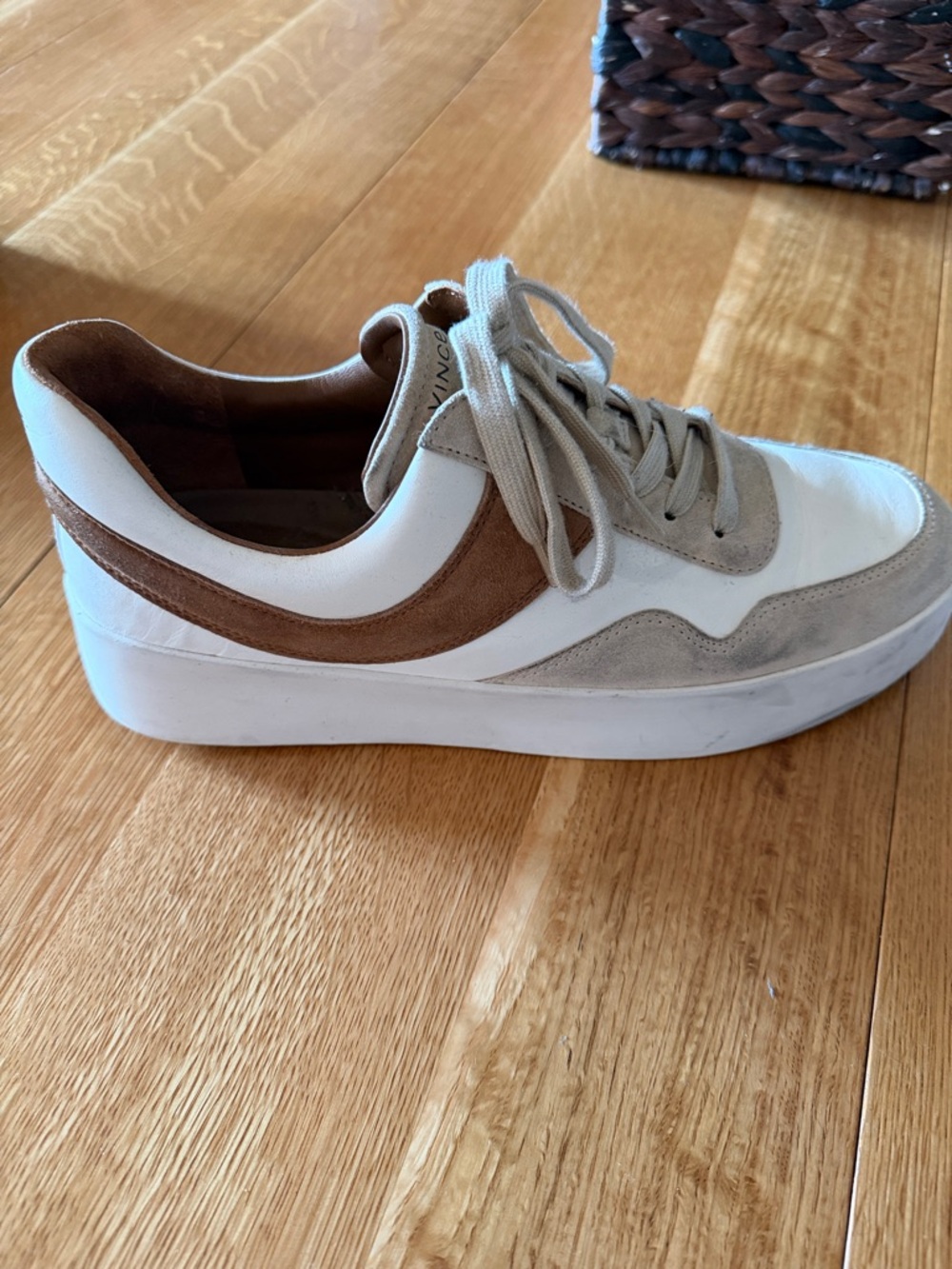 Vince Women’s White and Beige Low-Top Suede & Leather Sneakers Size 9 - Picture 6 of 10